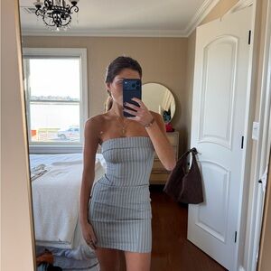 Elegant Gray Strapless Dress